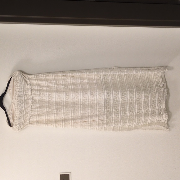 Unleash Your Inner Glamour with Vanity's Ivory Lace Off-The-Shoulder Maxi Dress - Picture 10 of 14